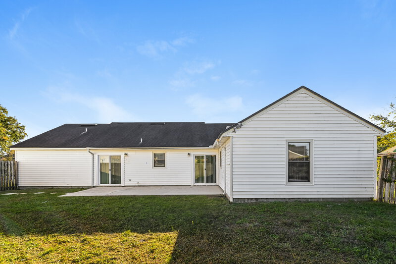 2,125/Mo, 2493 Bluffton Dr Jacksonville, FL 32224 Rear View