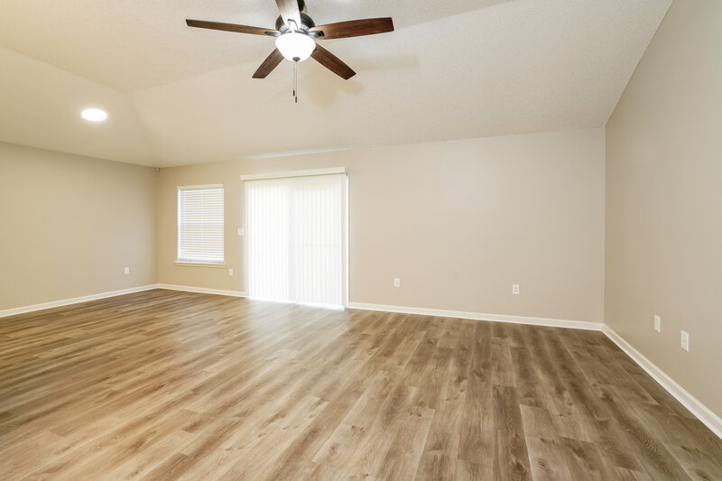 1,855/Mo, 2638 Fernleaf Dr Green Cove Springs, FL 32043 Living Room View