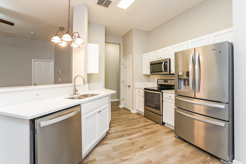 1,855/Mo, 2638 Fernleaf Dr Green Cove Springs, FL 32043 Kitchen View