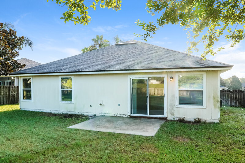 1,855/Mo, 2638 Fernleaf Dr Green Cove Springs, FL 32043 Rear View