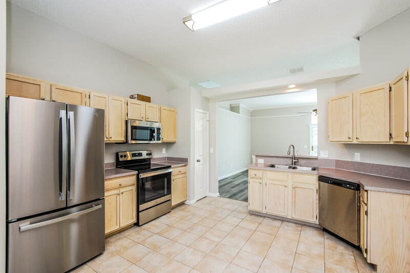 1,860/Mo, 7686 Fawn Lake Dr S Jacksonville, FL 32256 Misc View 4