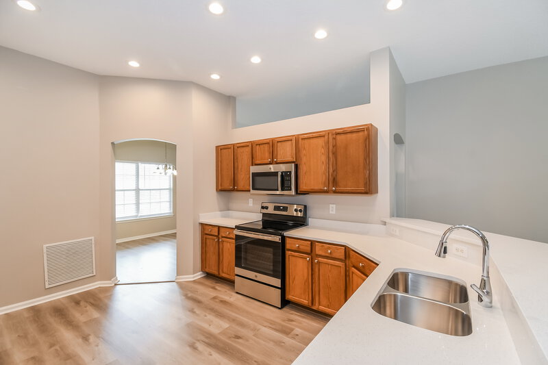 2,140/Mo, 3100 Havengate Dr Green Cove Springs, FL 32043 Kitchen View