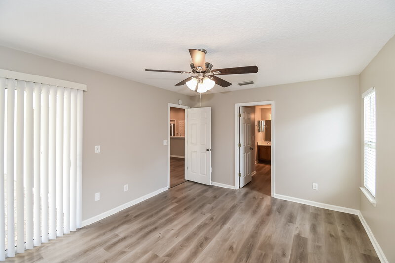 2,140/Mo, 3100 Havengate Dr Green Cove Springs, FL 32043 Main Bedroom View 2
