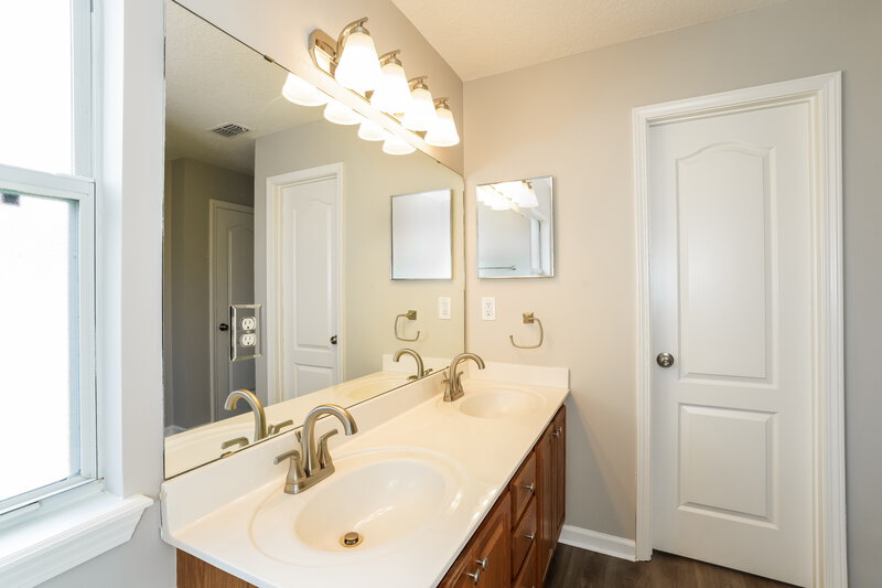 2,125/Mo, 1738 Loch Leven Ct Orange Park, FL 32065 Bathroom View