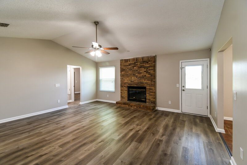 1,755/Mo, 5449 Corky Ct Jacksonville, FL 32244 Living Room View 4