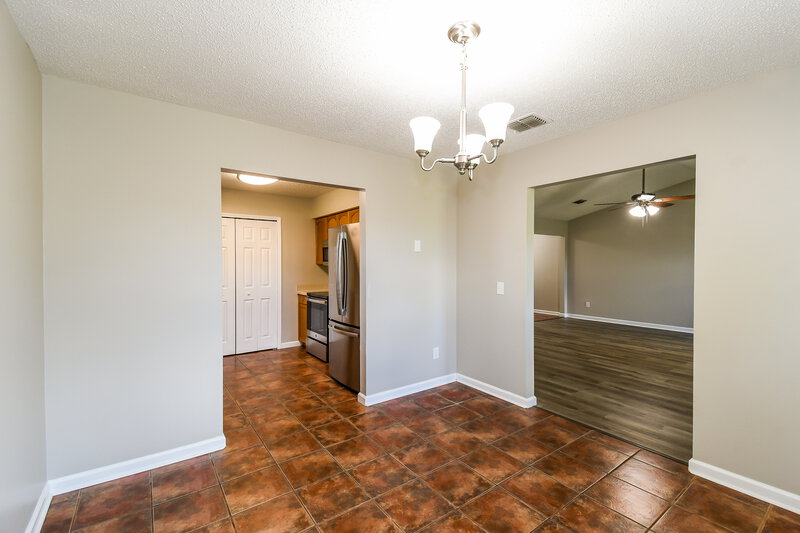 1,755/Mo, 5449 Corky Ct Jacksonville, FL 32244 Dining Room View 2