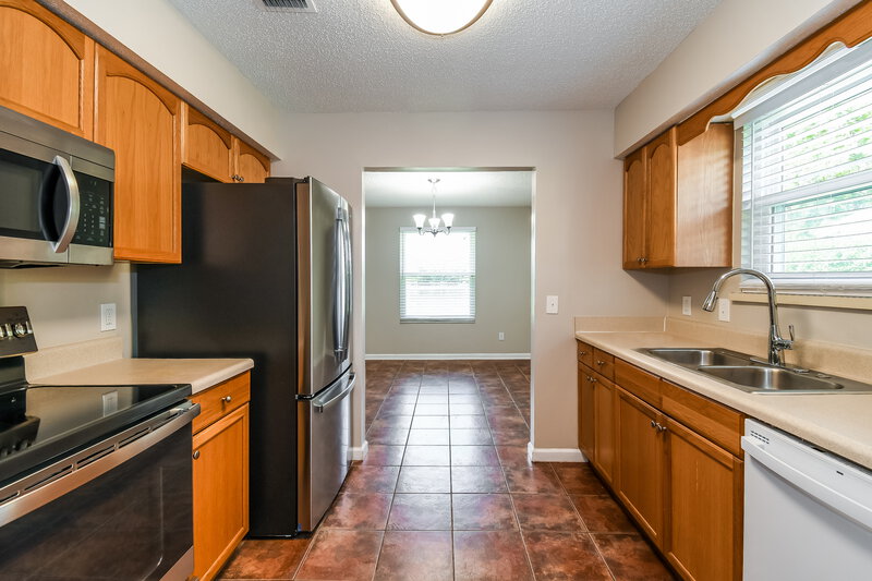 1,755/Mo, 5449 Corky Ct Jacksonville, FL 32244 Kitchen View 2