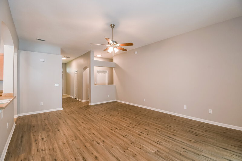 2,135/Mo, 10843 Birchard Ln Jacksonville, FL 32257 Living Room View 2
