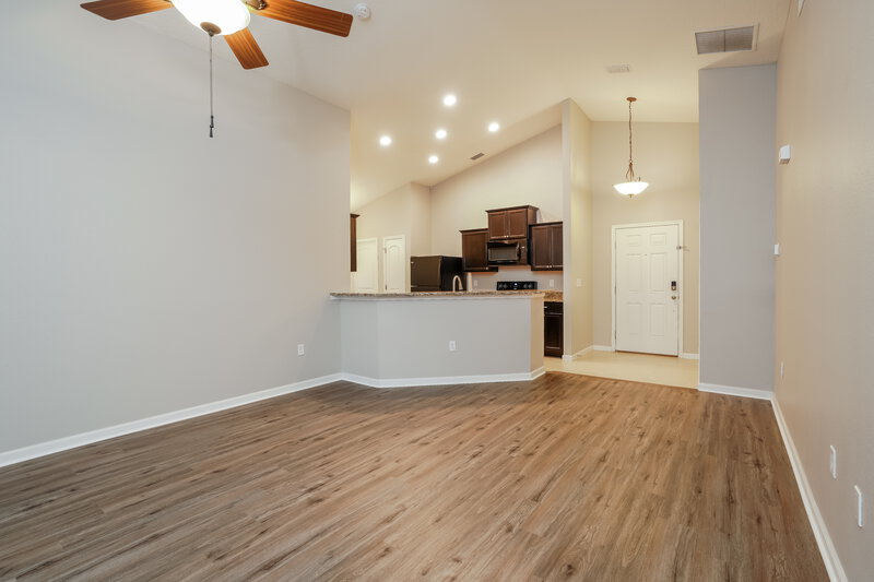 2,270/Mo, 3340 Ridgeview Dr Green Cove Springs, FL 32043 Living Room View 2