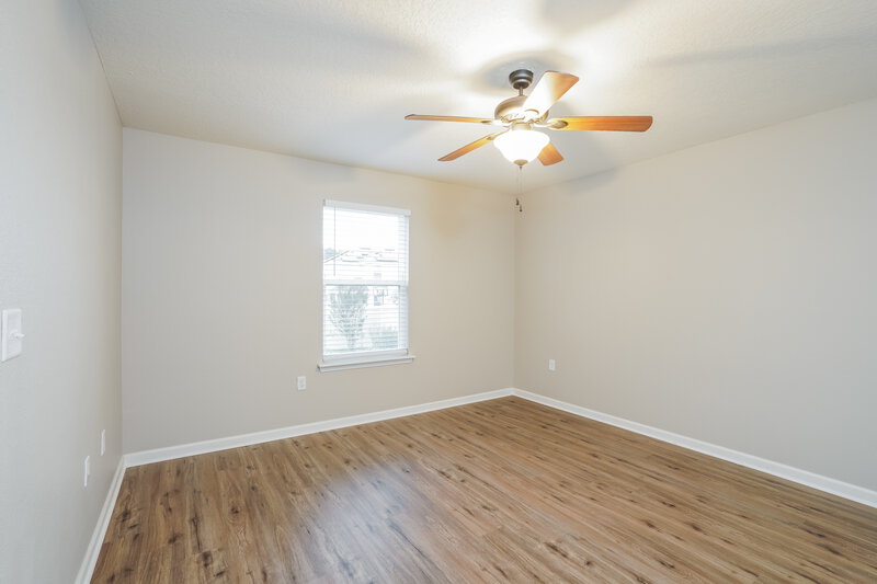 2,270/Mo, 3340 Ridgeview Dr Green Cove Springs, FL 32043 Main Bedroom View