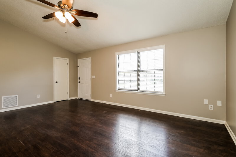 1,755/Mo, 2212 Albury Ct Middleburg, FL 32068 Living Room View