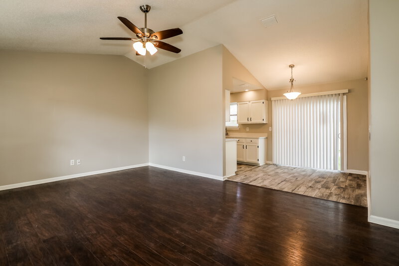 1,755/Mo, 2212 Albury Ct Middleburg, FL 32068 Dining Room View