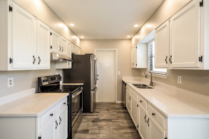 1,755/Mo, 2212 Albury Ct Middleburg, FL 32068 Kitchen View