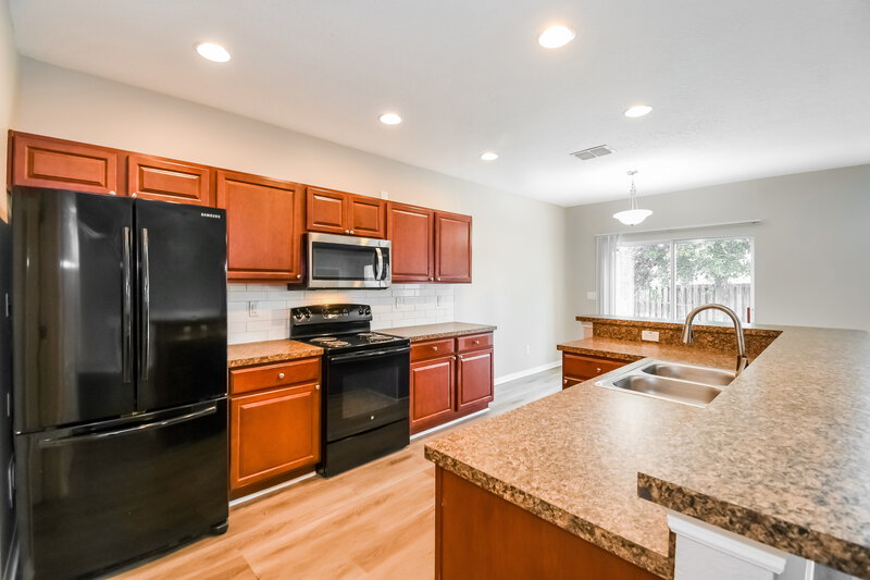 1,710/Mo, 5120 Magnolia Valley Dr Jacksonville, FL 32210 Kitchen View