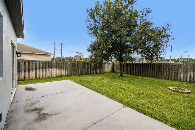 1,710/Mo, 5120 Magnolia Valley Dr Jacksonville, FL 32210 Rear View