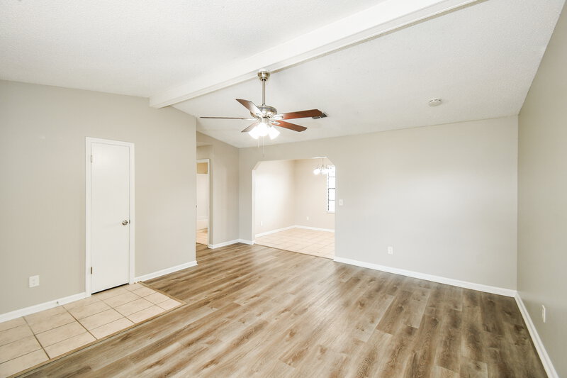 1,545/Mo, 8804 Falcon Trace Dr S Jacksonville, FL 32222 Living Room View 2