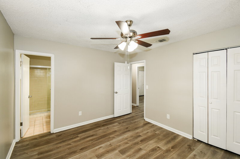 1,545/Mo, 8804 Falcon Trace Dr S Jacksonville, FL 32222 Main Bedroom View 2
