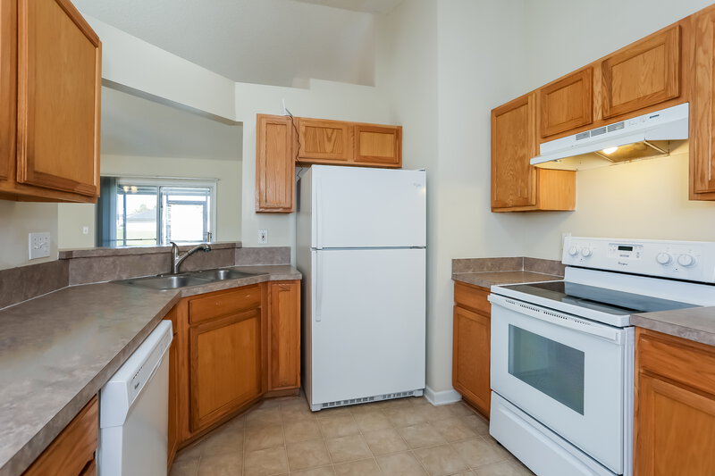 1,770/Mo, 11485 Rolling River Blvd Jacksonville, FL 32219 Kitchen View 2