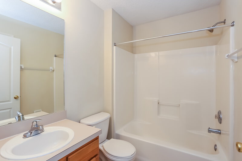 1,770/Mo, 11485 Rolling River Blvd Jacksonville, FL 32219 Bathroom View