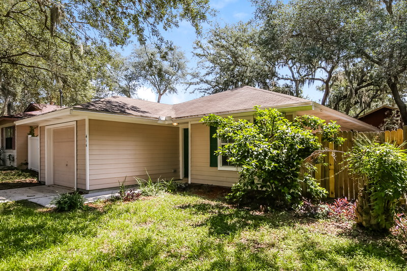 1,940/Mo, 416 S 13th Ter Fernandina Beach, FL 32034 Front View