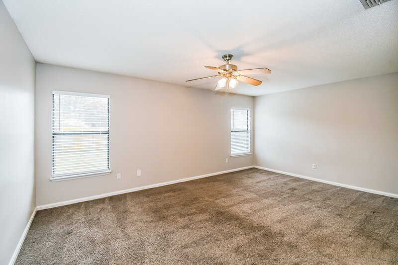 1,785/Mo, 427 Federal Hill Rd Orange Park, FL 32073 Main Bedroom View 2