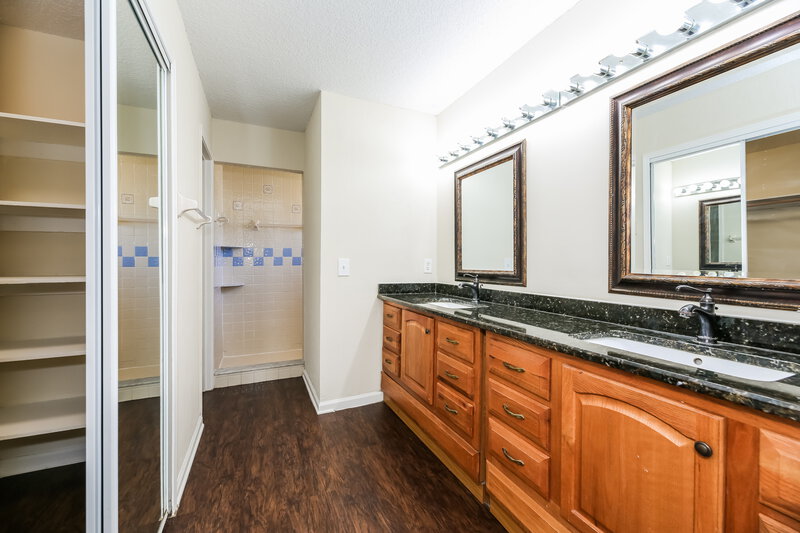 2,590/Mo, 1217 Fruit Cove Rd S Saint Johns, FL 32259 Main Bathroom View