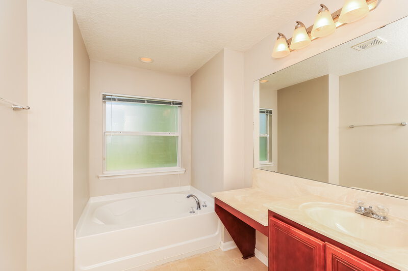 3,260/Mo, 150 Bedstone Dr Saint Johns, FL 32259 Main Bathroom View