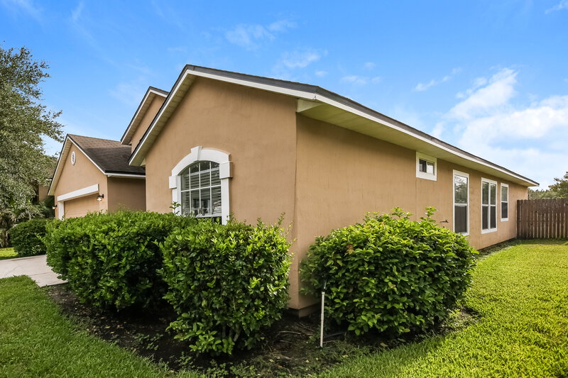 2,025/Mo, 2318 Cherokee Cove Trl Jacksonville, FL 32221 Front View