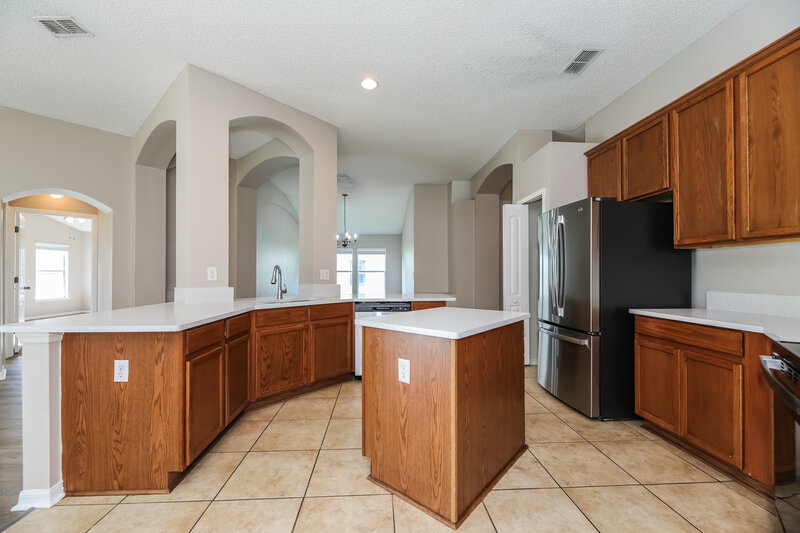 2,025/Mo, 2318 Cherokee Cove Trl Jacksonville, FL 32221 Kitchen View 2