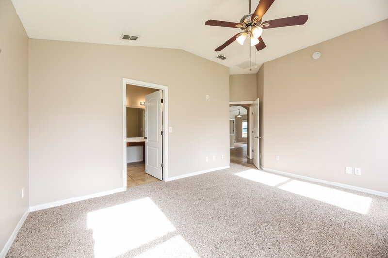 2,025/Mo, 2318 Cherokee Cove Trl Jacksonville, FL 32221 Main Bedroom View 2