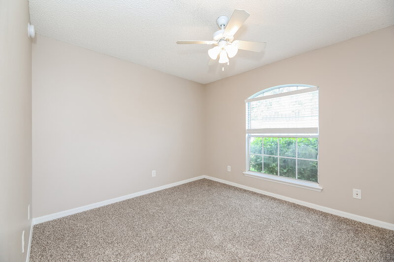 2,025/Mo, 2318 Cherokee Cove Trl Jacksonville, FL 32221 Bedroom View 3