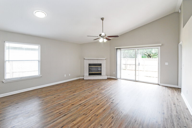 2,155/Mo, 2871 Sutton Estates Cir N Jacksonville, FL 32223 Living Room View 2