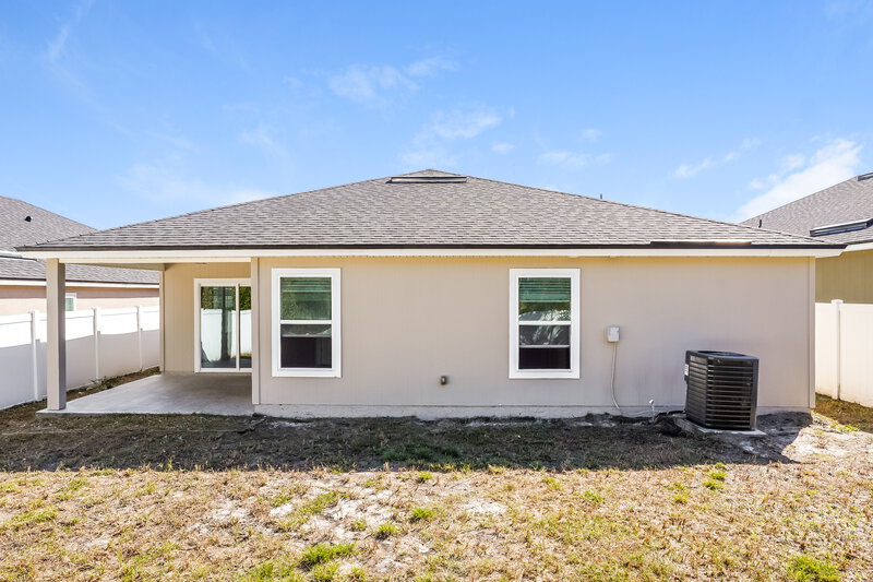 1,880/Mo, 3954 Great Falls Loop Middleburg, FL 32068 Rear View