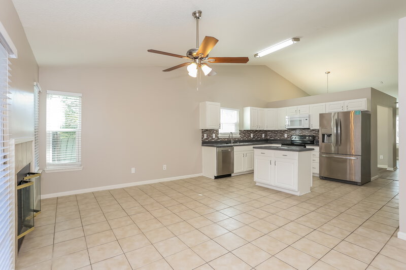 1,885/Mo, 8018 Fleur de Lis Dr Jacksonville, FL 32277 Living Room View