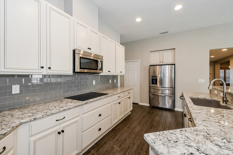 2,315/Mo, 76802 Timbercreek Blvd Yulee, FL 32097 Kitchen View 3