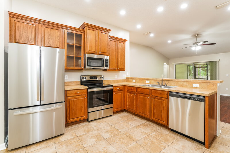 2,065/Mo, 2108 Sandy Branch Pl St Augustine, FL 32092 Kitchen View