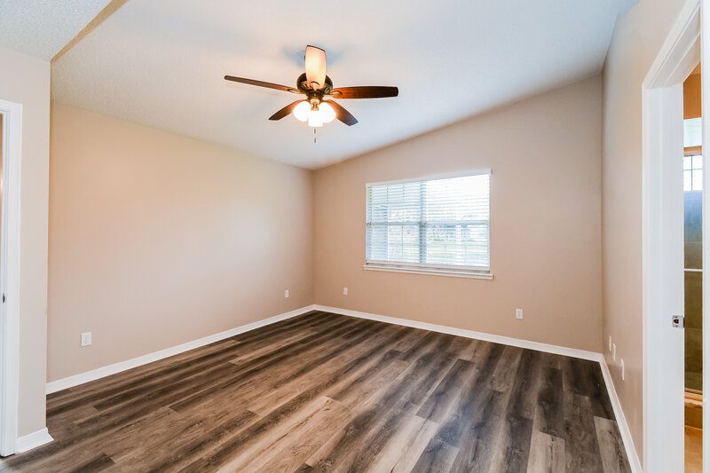 2,085/Mo, 4357 Lake Woodbourne Dr S Jacksonville, FL 32217 Main Bedroom View 2