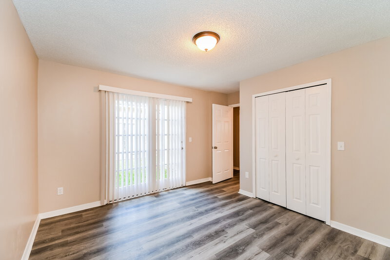 2,085/Mo, 4357 Lake Woodbourne Dr S Jacksonville, FL 32217 Bedroom View