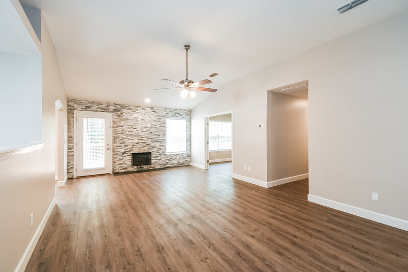 2,010/Mo, 125 Dover Bluff Dr Orange Park, FL 32073 Living Room View 2