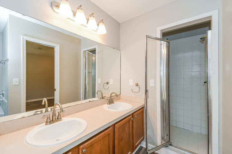 2,010/Mo, 125 Dover Bluff Dr Orange Park, FL 32073 Main Bathroom View