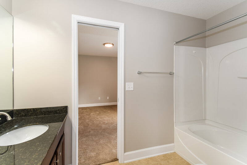 2,240/Mo, 112 Cummer Way St Augustine, FL 32095 Bathroom View