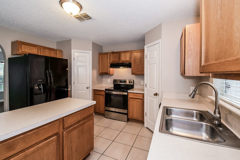 2,730/Mo, 4162 Broad Creek Ln Jacksonville, FL 32218 Kitchen View