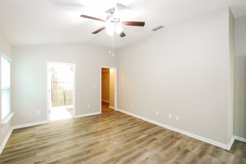 3,220/Mo, 252 Colorado Springs Way Saint Augustine, FL 32092 Main Bedroom View 2