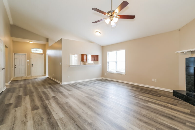 2,060/Mo, 12213 Sutton Estates Dr Jacksonville, FL 32223 Living Room View 2