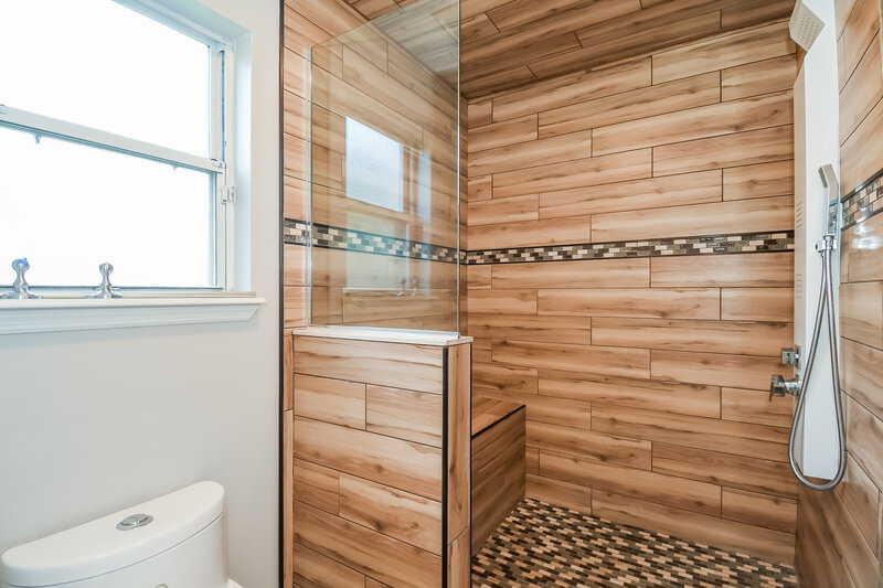 2,540/Mo, 1840 Farm Way Middleburg, FL 32068 Main Bathroom View 2