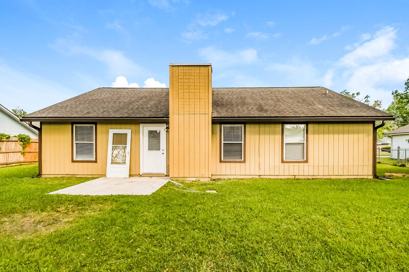 2,540/Mo, 1840 Farm Way Middleburg, FL 32068 Rear View