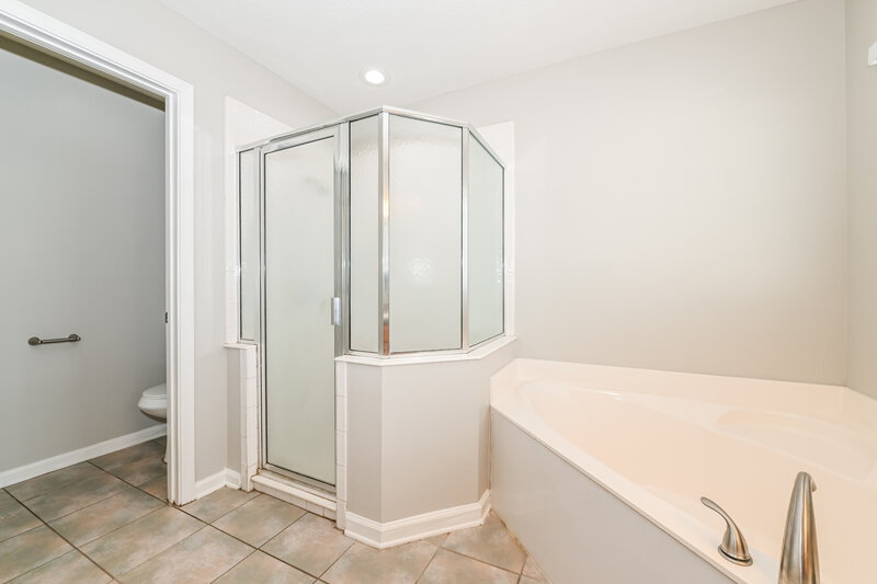 2,065/Mo, 86036 Sand Hickory Trl Yulee, FL 32097 Main Bathroom View 2