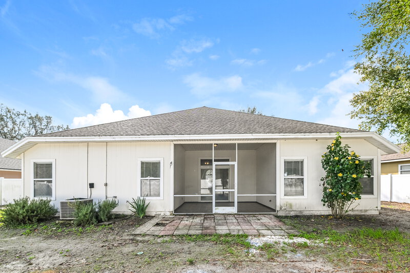 2,065/Mo, 86036 Sand Hickory Trl Yulee, FL 32097 Rear View