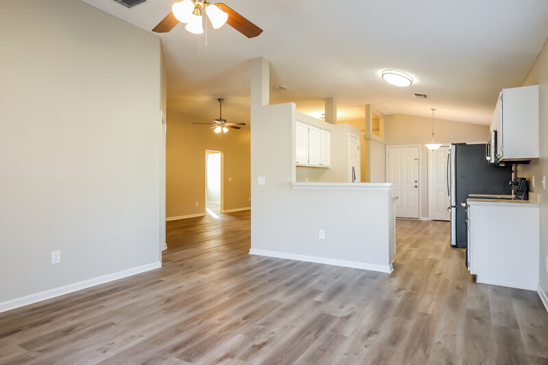 2,160/Mo, 4489 Willow Chase Ter Jacksonville, FL 32258 Family Room View 2