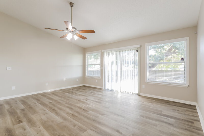 1,895/Mo, 2994 Golden Pond Blvd Orange Park, FL 32073 Living Room View